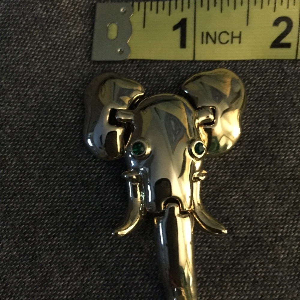 Elephant Goldtone Brooch - Picture 3 of 6